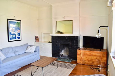 Art Deco Apt In Sunny Elwood Minutes To St. Kilda - Tourism Canberra 2