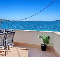 3 Bedroom Apartment Bayview Towers Unit 1 - Tourism Canberra
