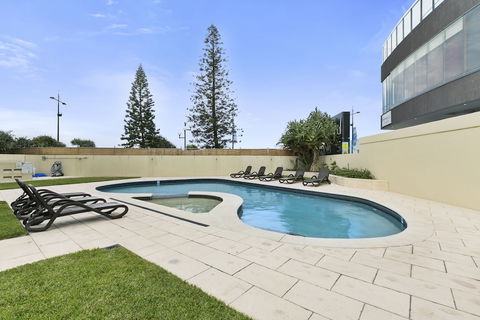 Zenith - Q Stay - Tourism Canberra 0