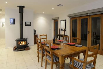 131 Your Vineyard Home In The Heart Of The Vale - Tourism Canberra 6