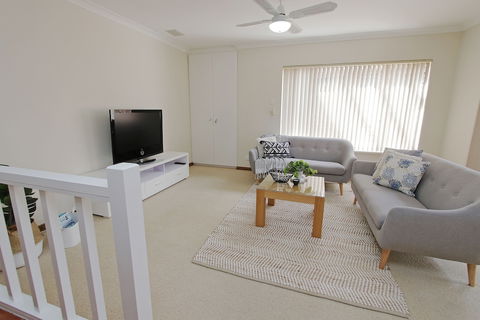 Alexandra Villa - Tourism Canberra 5