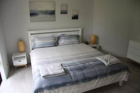 Warnbro Beach Family Accommodation - Tourism Canberra 0