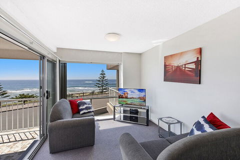 Dolphin Court 6 - Tourism Canberra 5