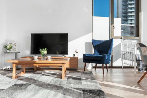 I02-china Town Luxury Service Apartment - Tourism Canberra 1