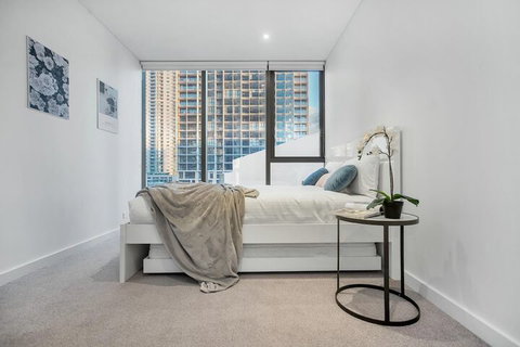 I02-china Town Luxury Service Apartment - Tourism Canberra 3