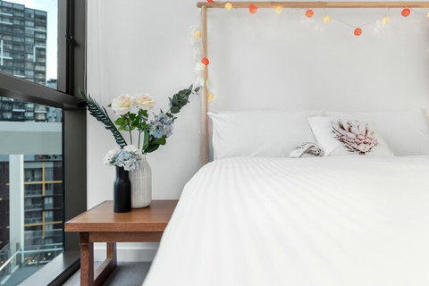 I02-china Town Luxury Service Apartment - Tourism Canberra 7
