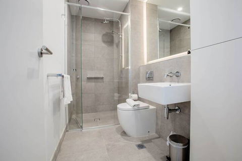 Stunning Bright Apartment At Hawthron/Glenferrie Station - Tourism Canberra 6