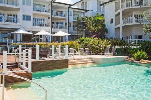 RESORT On The BEACH 5215 OCEAN GLIMPSES - Tourism Canberra 6