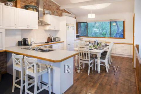 Coastal Cottage - Tourism Canberra 0