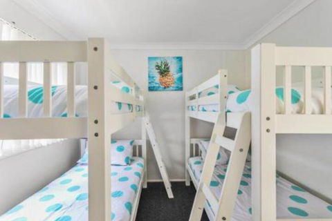 MOLLYMOOK BEACH COTTAGE - Tourism Canberra 2