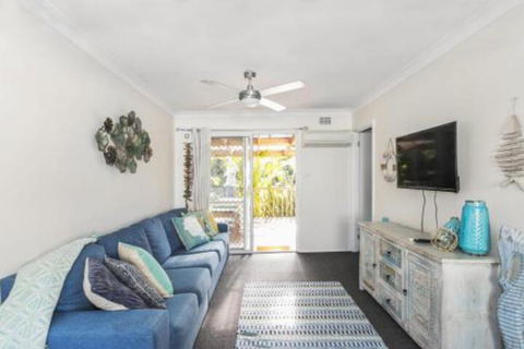 MOLLYMOOK BEACH COTTAGE - Tourism Canberra 4