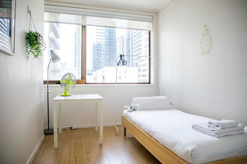 Cozy 3 Bedroom Apartment In The Heart Of Melbourne CBD - Tourism Canberra 6