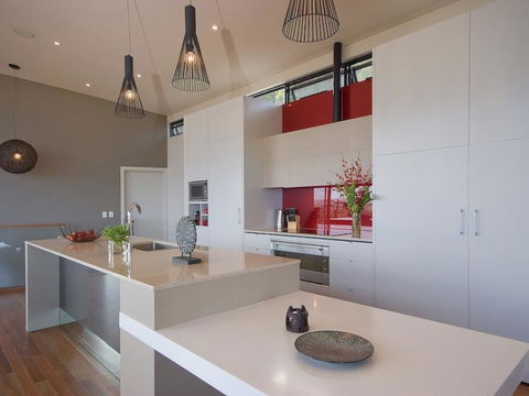 The McLaren Eye Holiday House - Tourism Canberra 1