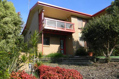The Beach House - Tourism Canberra 7