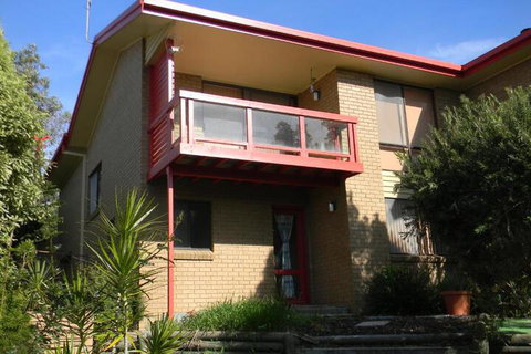 The Beach House - Tourism Canberra 5