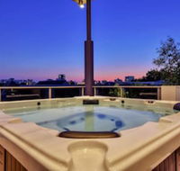 Darwin City Lights Jacuzzi - Tourism Canberra