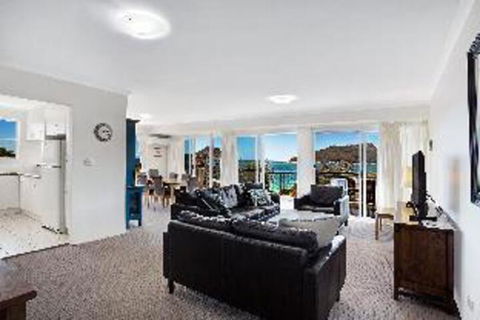 3 Bedroom Apartment Albacore Unit 6 12 Ondine Close - Tourism Canberra 0