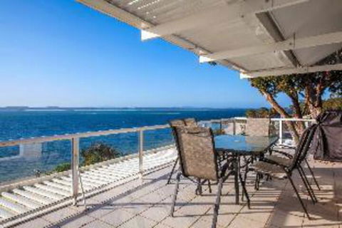 3 Bedroom House Classic View 2 / 49 Victoria Parade FREE WIFI - Tourism Canberra 0