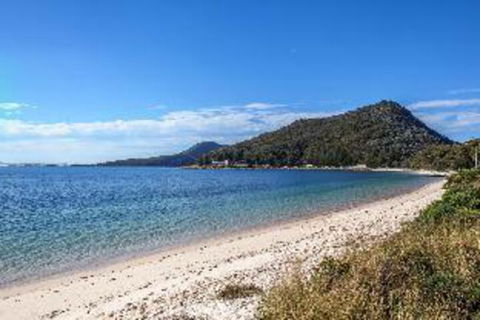 2 Bedroom Apartment Castaways Unit 1 - Tourism Canberra 2