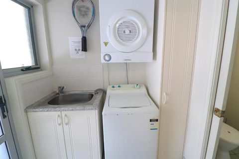 Blackbutt Family Loft Townhouse - Tourism Canberra 5