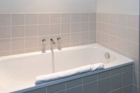 Luxury East Melbourne Apartment - Tourism Canberra 2