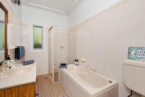 GOWAN ROSS COTTAGE - Tourism Canberra 5