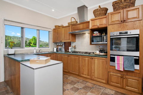 GOWAN ROSS COTTAGE - Tourism Canberra 3