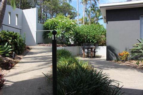 Zaffiro Beach House - Tourism Canberra 3