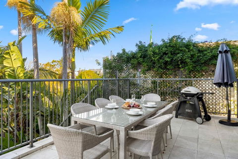 Zaffiro Beach House - Tourism Canberra 5