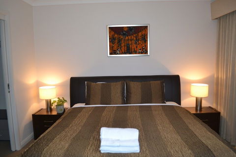 Cypress Drive Townhouse - Tourism Canberra 2
