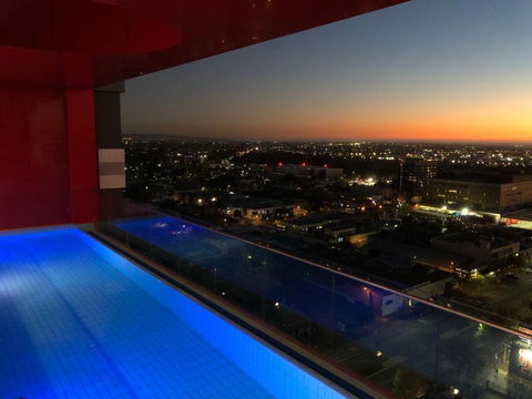 Central Escape At Adelaide CBD - Tourism Canberra 5