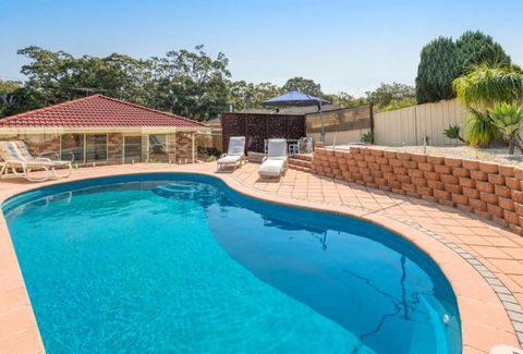 Lakelandia - Tourism Canberra 2