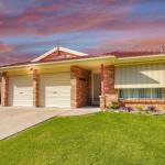 Lakelandia - Tourism Canberra 0
