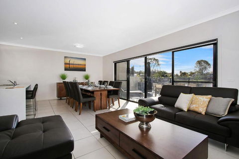 Cypress Townhouse 21 Mulwala - Tourism Canberra 2
