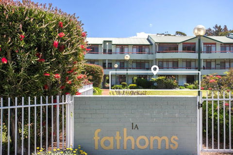 Ocean Breeze Fathoms 3 - Tourism Canberra 5