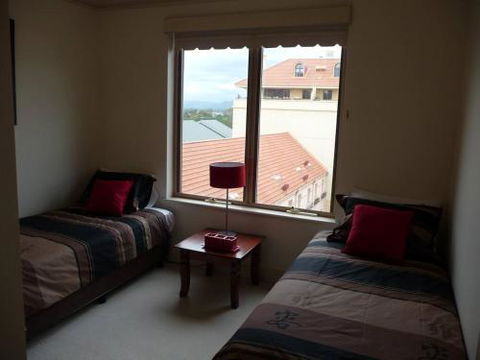City Escape 3 Bedroom East End Of Adelaide - Tourism Canberra 3