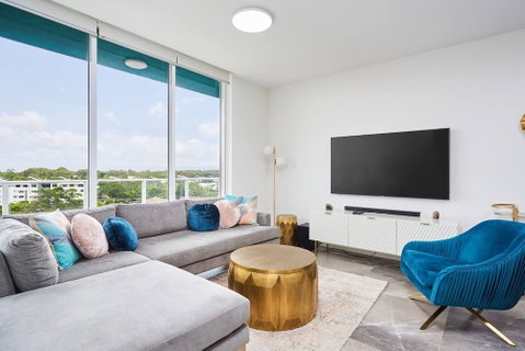 Luxurious 2bed 2bath APT With Parking@southport - Tourism Canberra 4