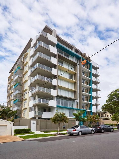 Luxurious 2bed 2bath APT With Parking@southport - Tourism Canberra 0