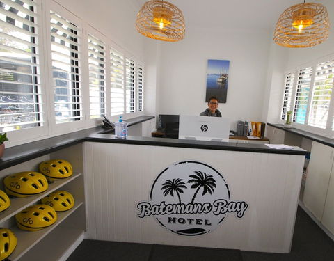 Batemans Bay Hotel - Tourism Canberra 5