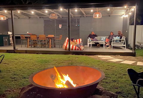 Batemans Bay Hotel - Tourism Canberra 2