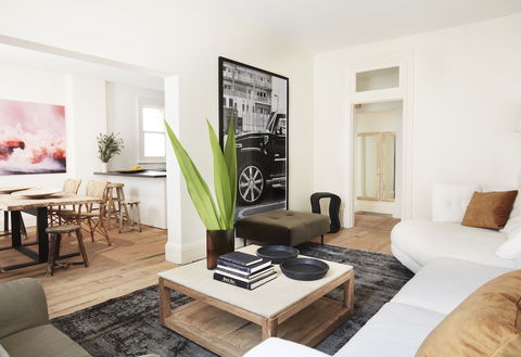 Three Rooms Sydney - Tourism Canberra 0