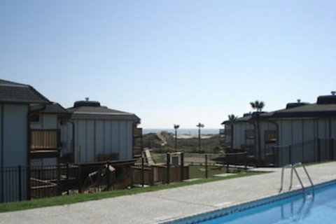 The Pier Coogee - Tourism Canberra 0