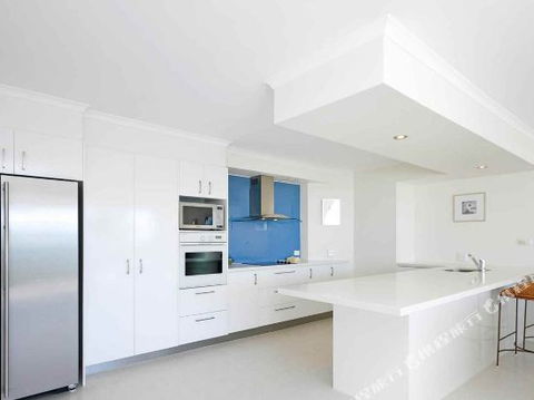 R & W Noosa Holidays 2 25 Allambi Rise - Tourism Canberra 2