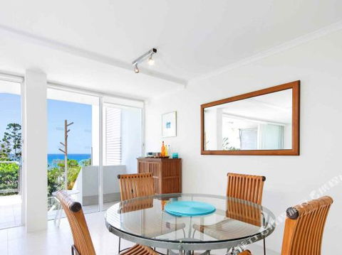 R & W Noosa Holidays 2 25 Allambi Rise - Tourism Canberra 0
