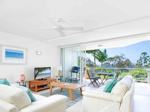R & W Noosa Holidays 2 25 Allambi Rise - Tourism Canberra 3
