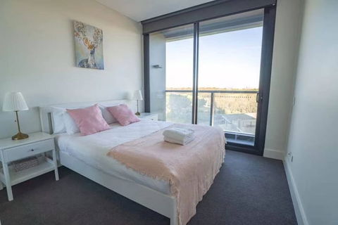 Luxury Skyrise 2bed2bath APT In Olympic Park - Tourism Canberra 3