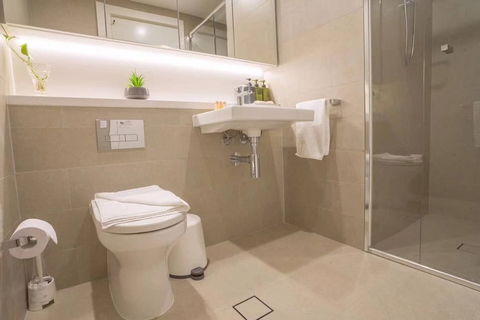 Luxury Skyrise 2bed2bath APT In Olympic Park - Tourism Canberra 2