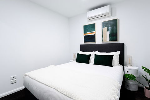 CARLISLE Bright Townhouse In Great Location - Tourism Canberra 3