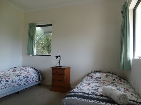 Costa Bella Apartments - Tourism Canberra 4