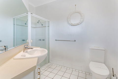 Zenith Unit 7 / 10 Messines Street - Tourism Canberra 2